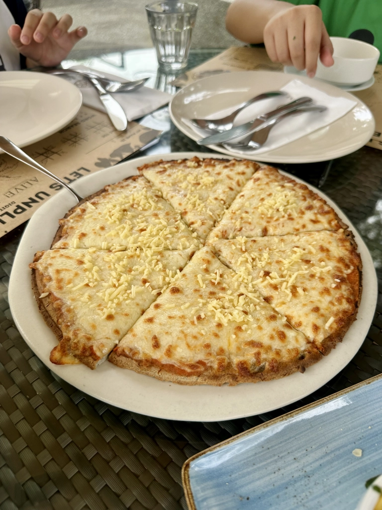 Pesce Pescetarian Restaurant - Cheese Pizza