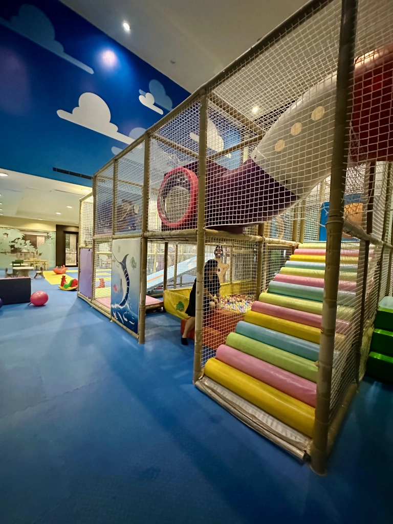Pico de loro - Club Pico - playground