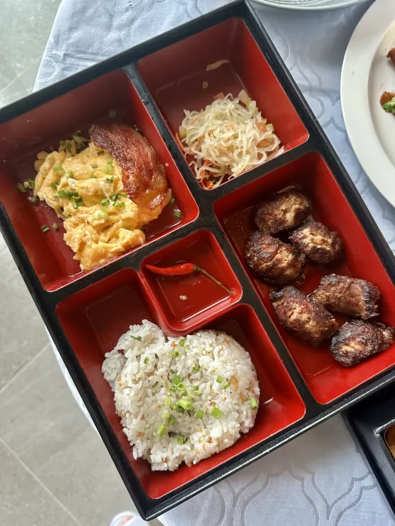 Vivere Azure Menu - Breakfast longsilog
