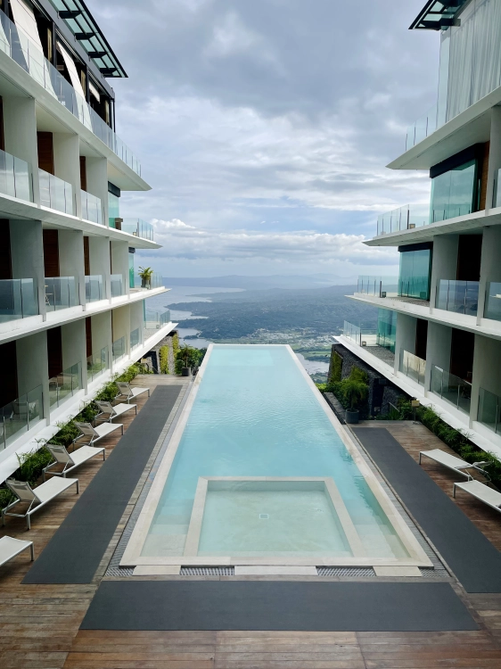 Escala Tagaytay - signature infinity pool