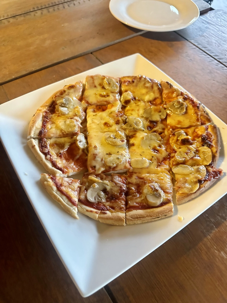 Sofia's Lake - Pizza